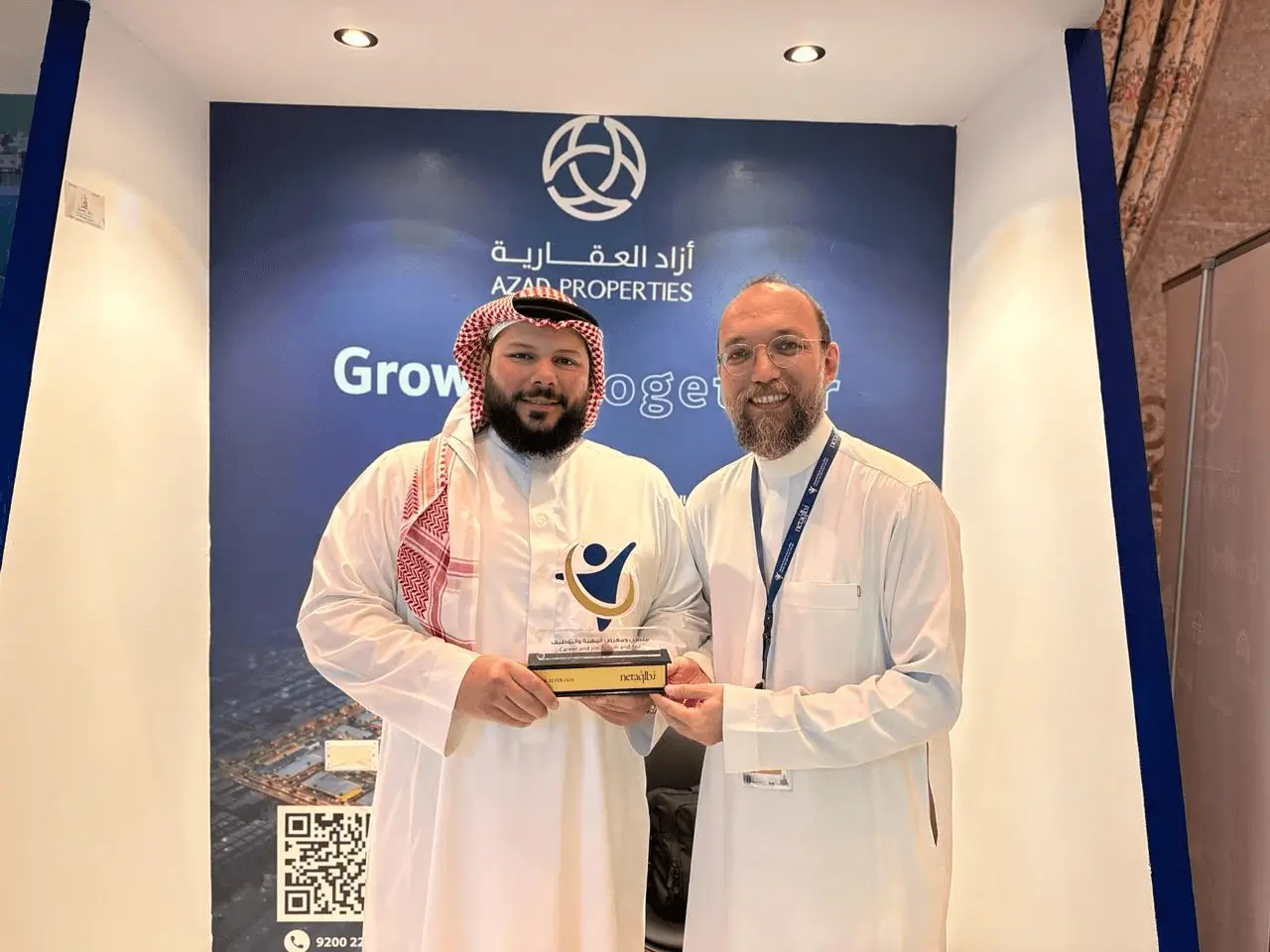 Azad Real Estate Company honors the silver sponsor of the 2024